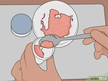 Image titled Use Natural Antihistamines to Treat Pollen Allergies Step 1