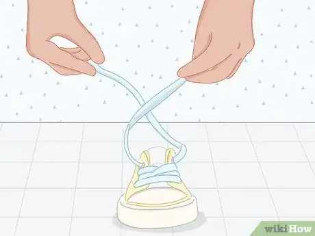 Image titled Teach Your Kids to Tie Their Shoes Step 8