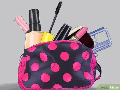 Image titled Choose a Makeup Bag Step 2