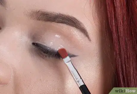 Image titled Create Glossy Eyelids Step 6