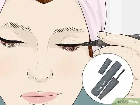 Image titled Apply Eyeshadow That Lasts Step 7