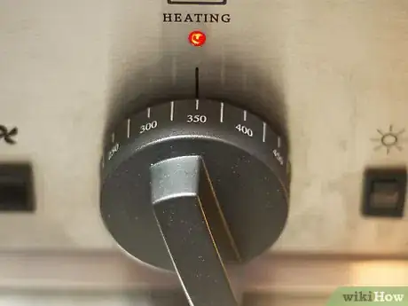 Image titled Make an Old Fashioned Currant Cake Step 1