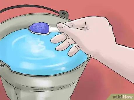 Image titled Overwinter Lily Bulbs Step 17