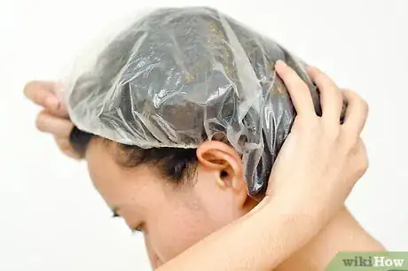 Image titled Lighten Hair Naturally With Honey Step 3