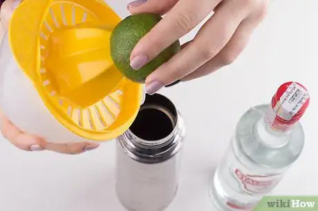 Image titled Make a Vodka Gimlet Step 4