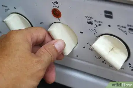 Image titled Color Mason Jars Step 8