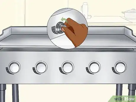 Image titled Clean a Flat Iron Grill Step 3