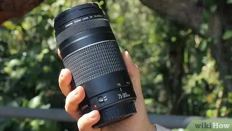 Image titled Photograph Hummingbirds Step 5