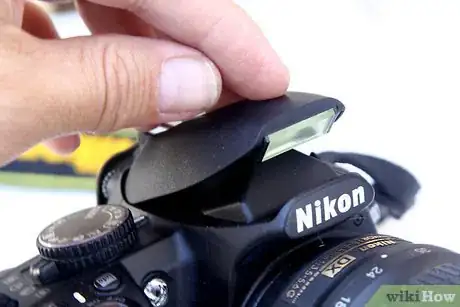 Image titled Photograph a Lunar Eclipse Step 2