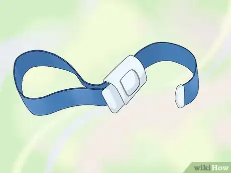 Image titled Treat Severe Bleeding During First Aid Step 11