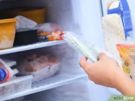 Image titled Freeze Herbs Step 11