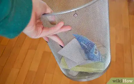 Image titled Do a Fast, Deep Clean for Your Bedroom Step 8