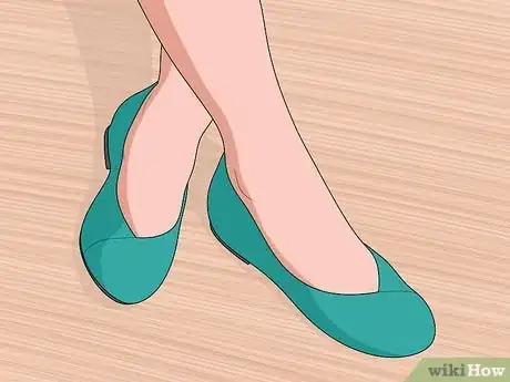 Image titled Treat Bunions Naturally Step 1