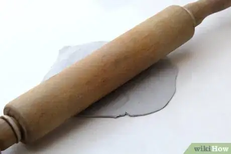 Image titled Make a Mosaic Heart Step 8