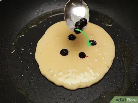 Image titled Make Blueberry Pancakes Step 8