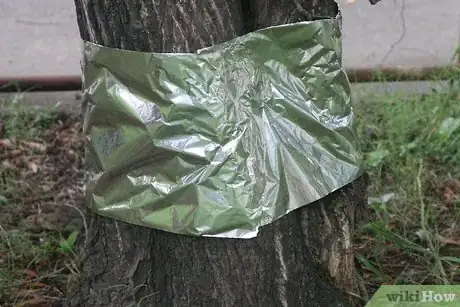 Image titled Use Aluminum Foil for Gardening Step 7