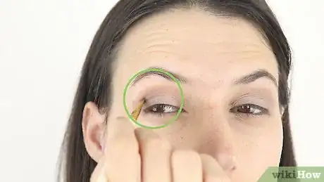 Image titled Apply Matte Eyeshadow Step 7