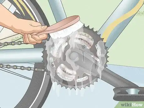 Image titled Clean Chainrings Step 3