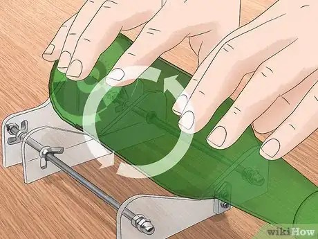 Image titled Cut Glass for Crafts Step 11