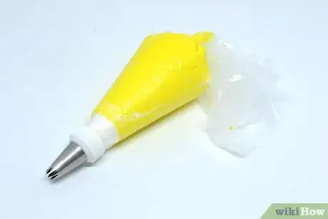 Image titled Make Tulips with Frosting Step 2