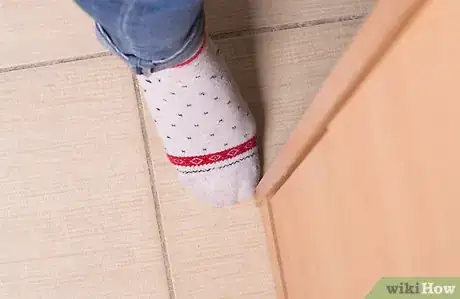 Image titled Soak an Ingrown Toenail Step 10