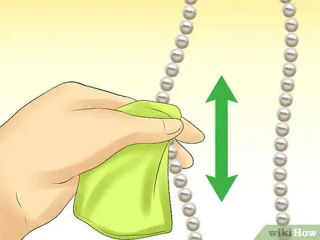 Image titled Clean a Silver Necklace Step 3
