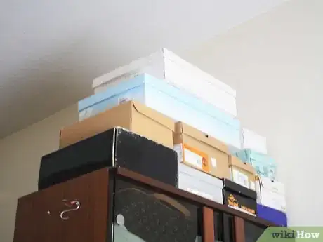 Image titled De Escalate a Child in Crisis Step 2