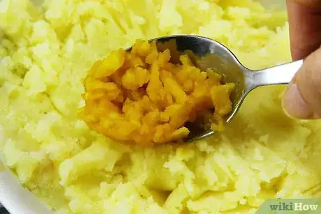 Image titled Enhance Mashed Potatoes with Stir‐Ins Step 5