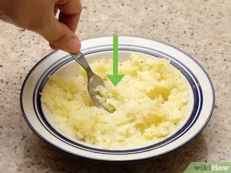 Image titled Cook a Potato in the Microwave Step 14