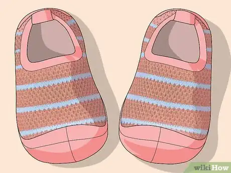 Image titled Get Your Toddler to Wear Shoes Step 13