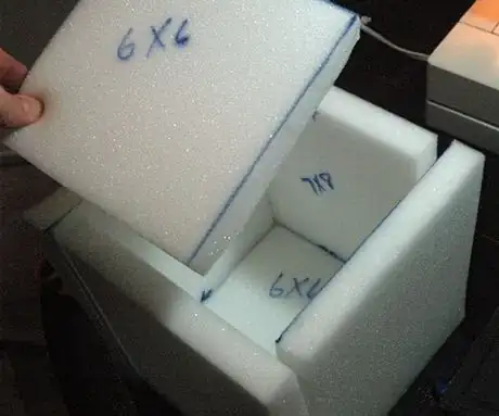 Image titled CC 17 Foam placement C