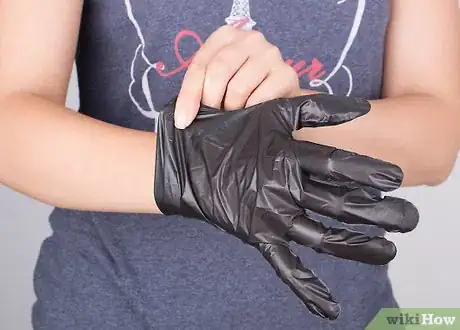 Image titled Temporarily Colour Your Hair Purple at Minimal Cost Step 4