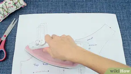 Image titled Pin a Pattern Step 2