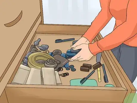 Image titled Declutter Your Drawers Step 1