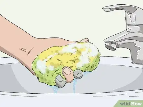 Image titled Sponge Paint a Bathroom Step 11