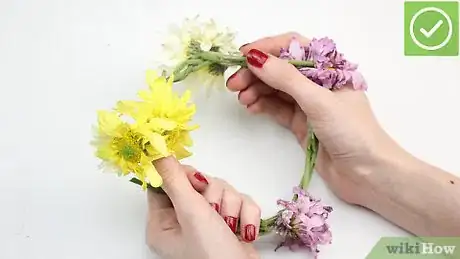 Image titled Make a Daisy Chain Step 14