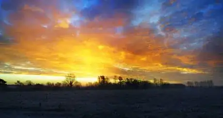 Image titled The photo after three "soft light" layers on the sky.