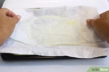 Image titled Make Hand‐Marbled Fabrics Step 8