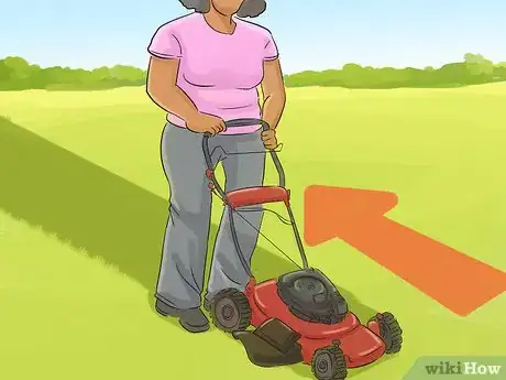 Image titled Mow a Lawn Professionally Step 11