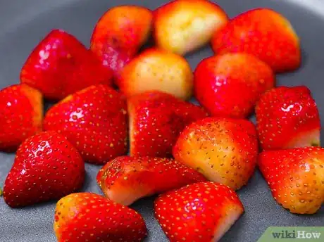 Image titled Make Strawberry Reduction Sauce Step 2