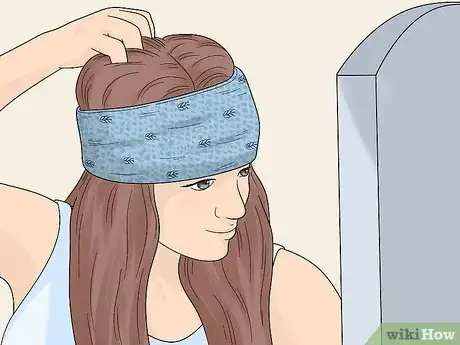 Image titled Wear a Knitted Headband Step 4