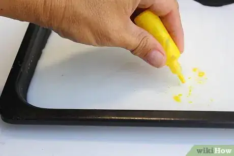 Image titled Make Hand‐Marbled Fabrics Step 6