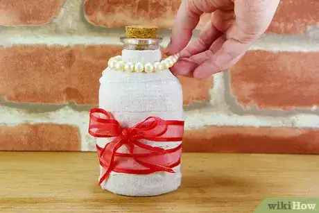 Image titled Wrap a Vase with Burlap Step 8