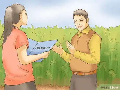 Image titled Find Your Way Through a Corn Maze Step 19