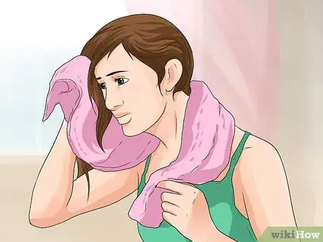 Image titled Use Sea Salt Shimmer Spray Step 1