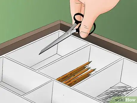 Image titled Maximize Office Desk Space Step 7