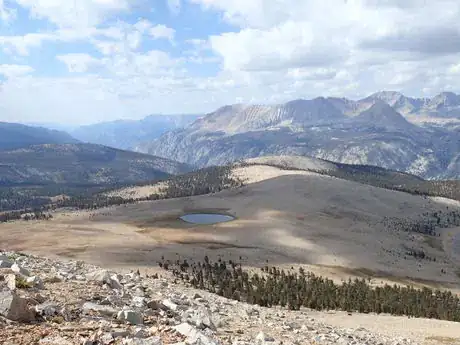 Image titled John Muir Trail Plain.JPG