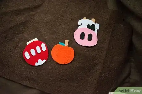 Image titled Make a Felt Activity Wall for Kids Step 6