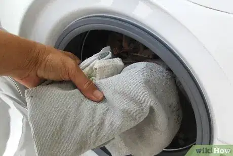 Image titled Clean Your Cleaning Supplies Step 7