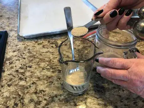 Image titled Yeast mixture